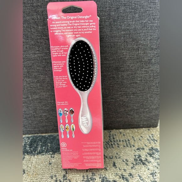 Disney Minnie Mouse Limited Edition Original Detangler Brush - New in Box! - Picture 2 of 2